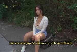 Gái điếm người Séc Sarah Kay đang thổi kèn cho một con cặc đen to trong góc nhìn của tôi